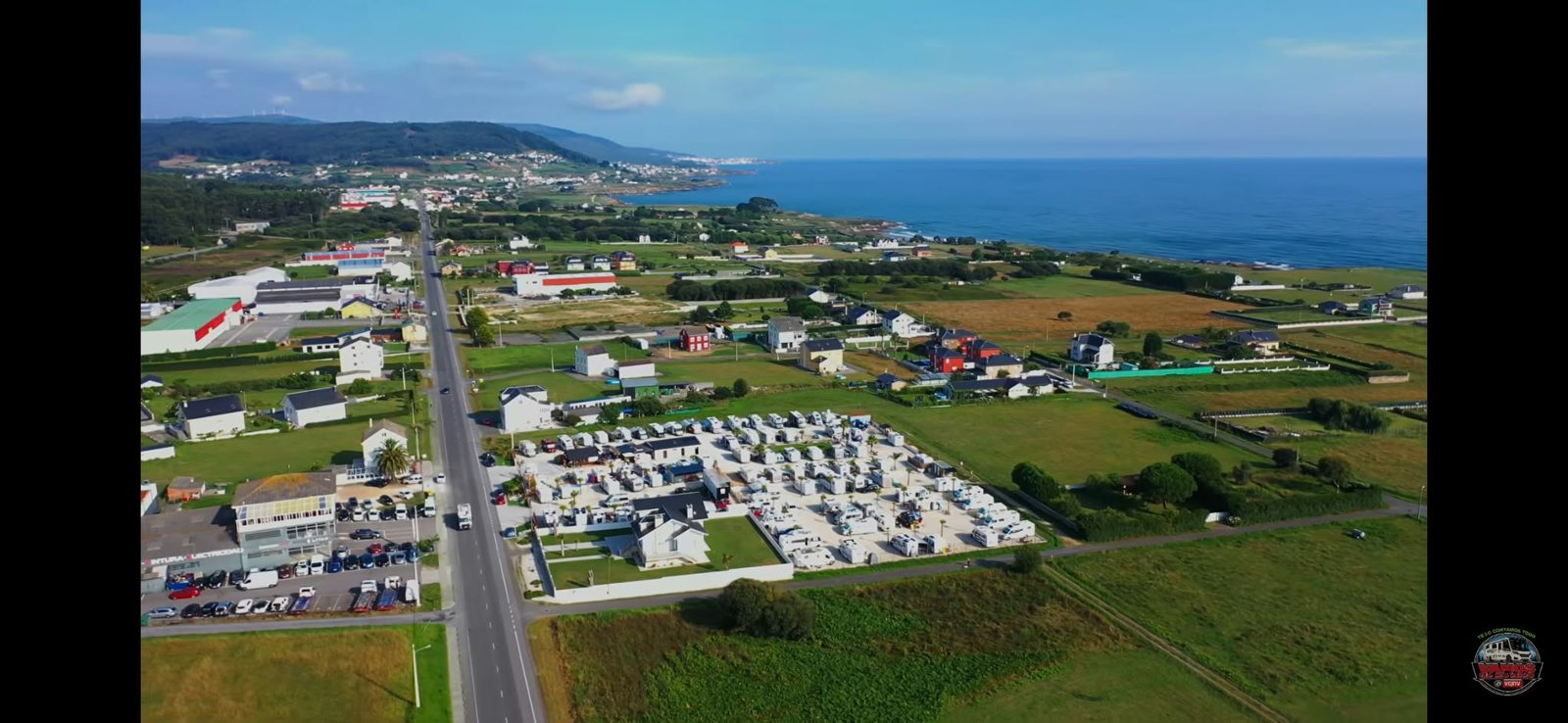 El área llena y la costa de Foz, a vista de dron